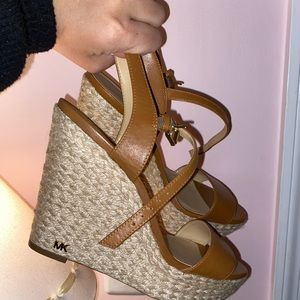 MICHAEL by Michael Kors, never worn! Tag still on heels!! 🤩✨👠